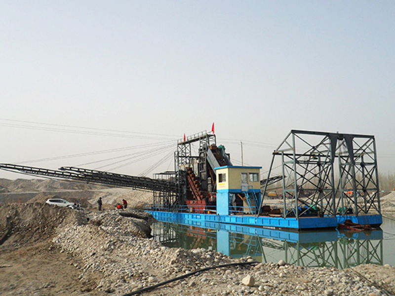 抽吸式淘金船的工作原理是怎樣的呢？